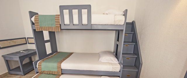 How to Choose Space-saving Furniture for a Small Home